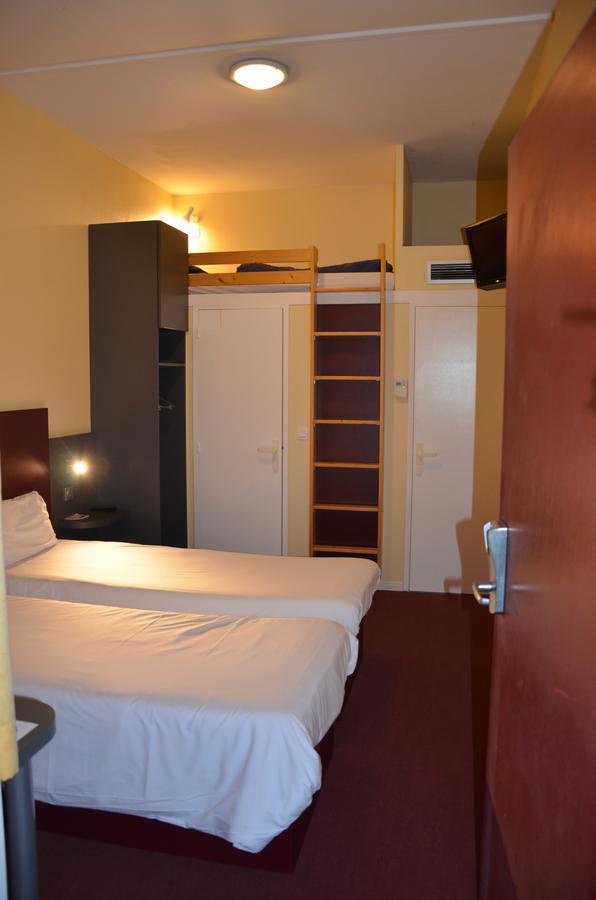 Mape Hotel Dampierre-en-Burly Esterno foto