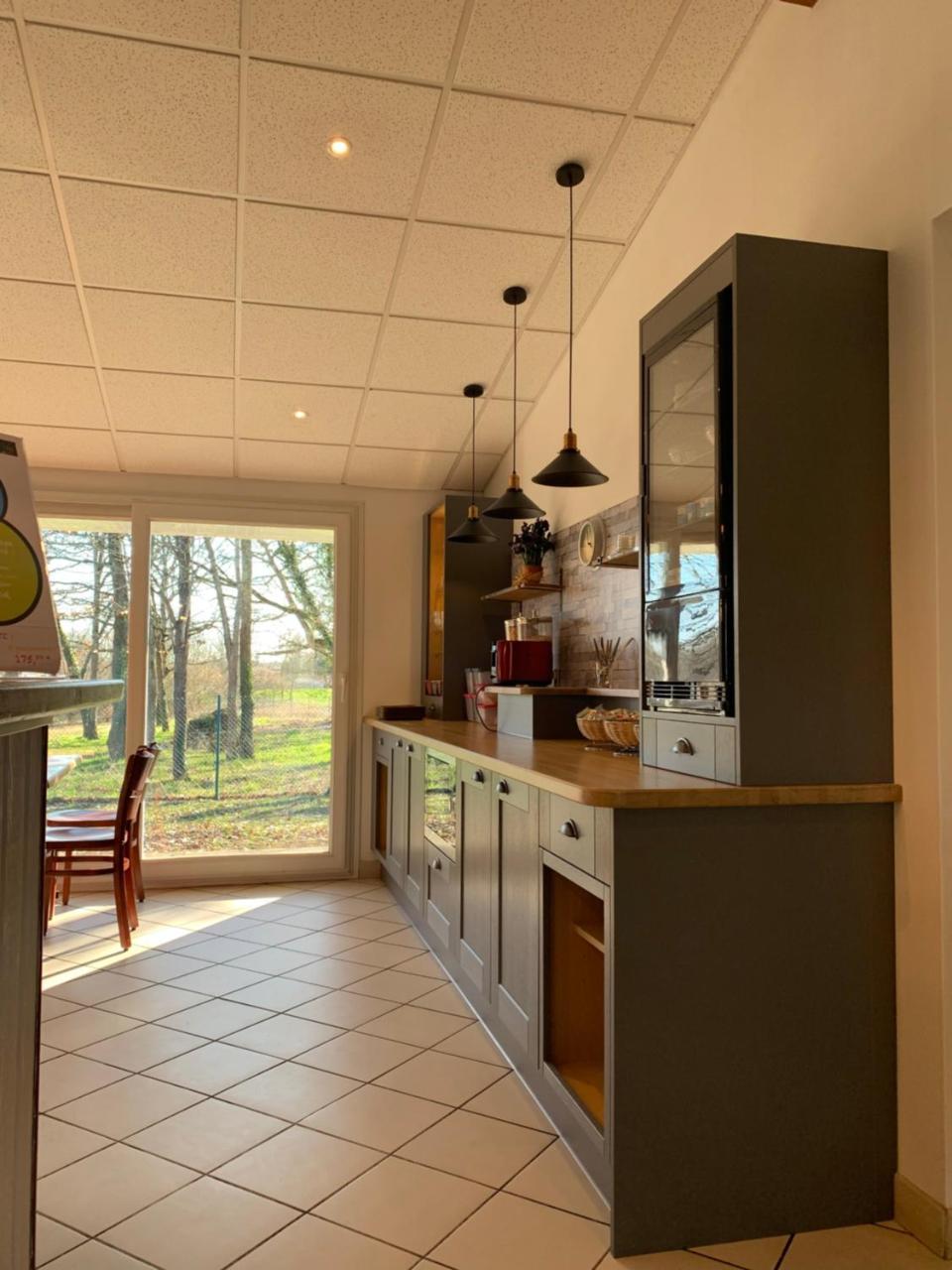Mape Hotel Dampierre-en-Burly Esterno foto