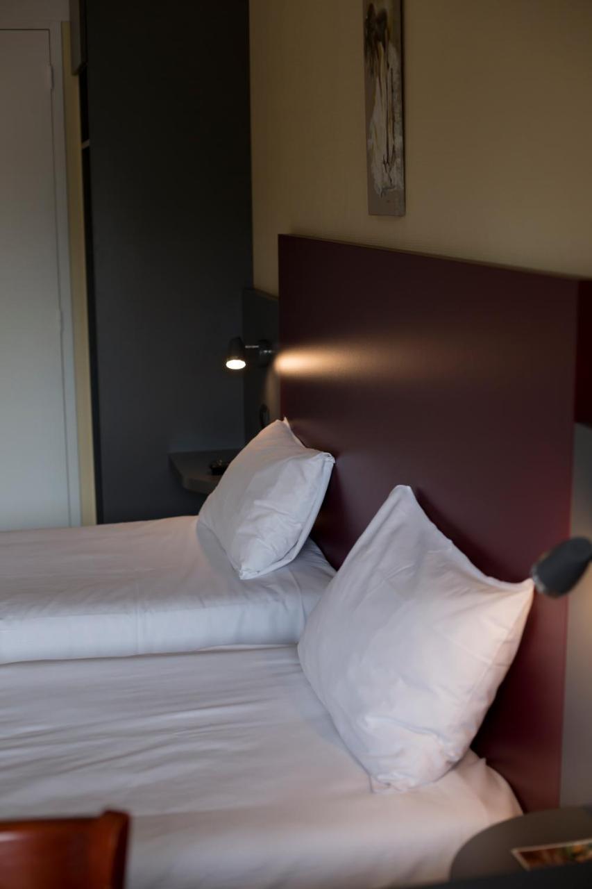 Mape Hotel Dampierre-en-Burly Esterno foto