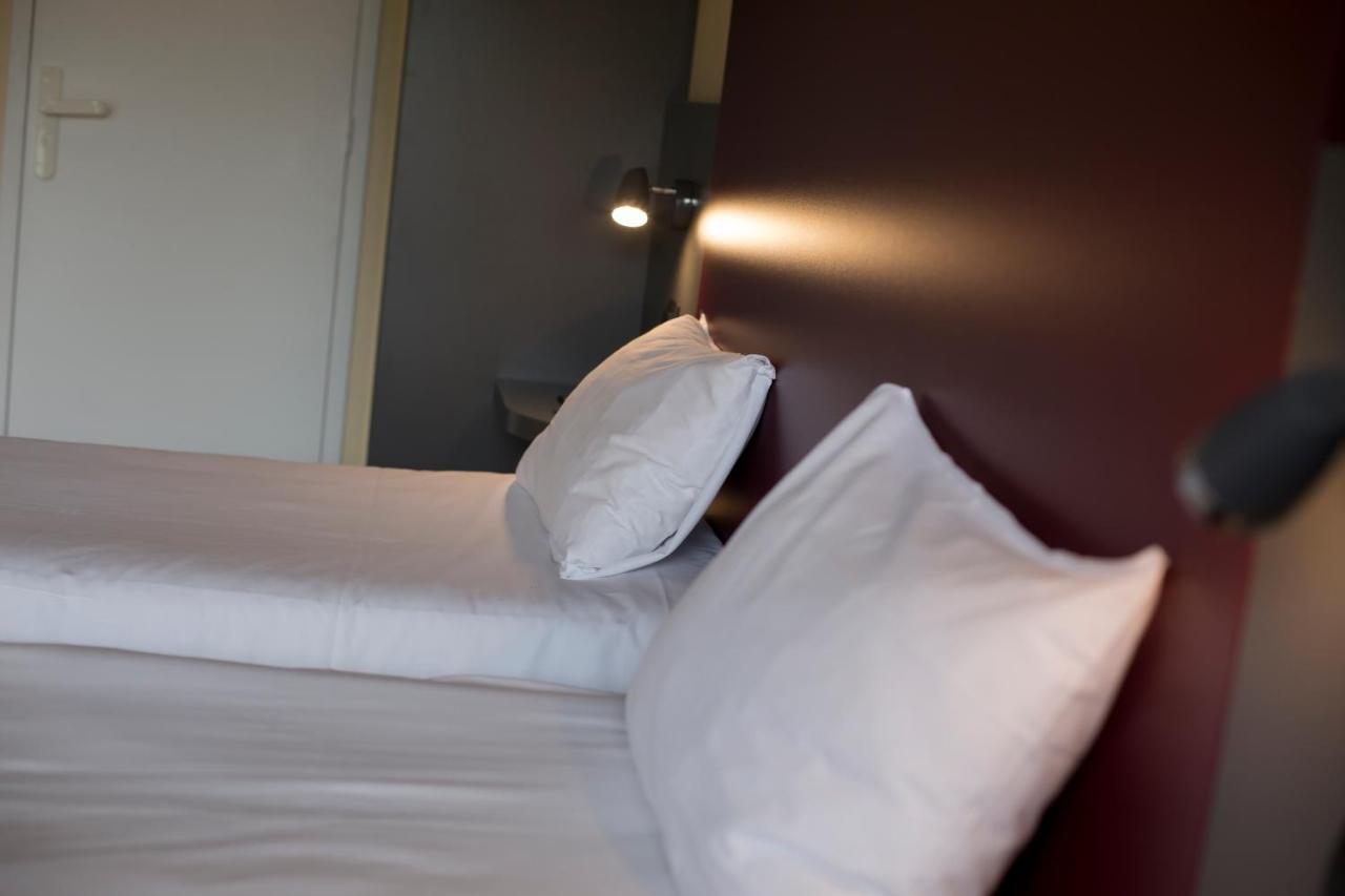 Mape Hotel Dampierre-en-Burly Esterno foto